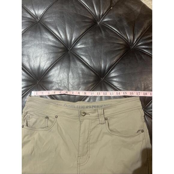 Prana Shorts Men’s Large 34 x 11 Khaki Nylon Hiking Athleisure Shorts - Picture 4 of 4